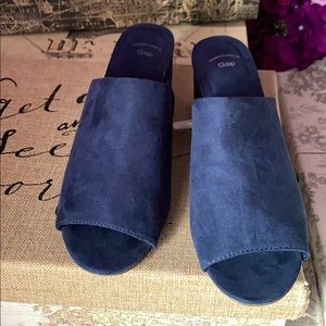 Block heel sandal (GAP)